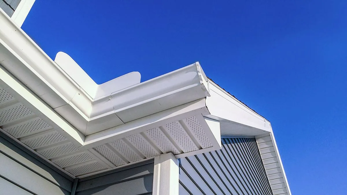 Maison avec revêtement extérieur — AEG Installations, Sherbrooke